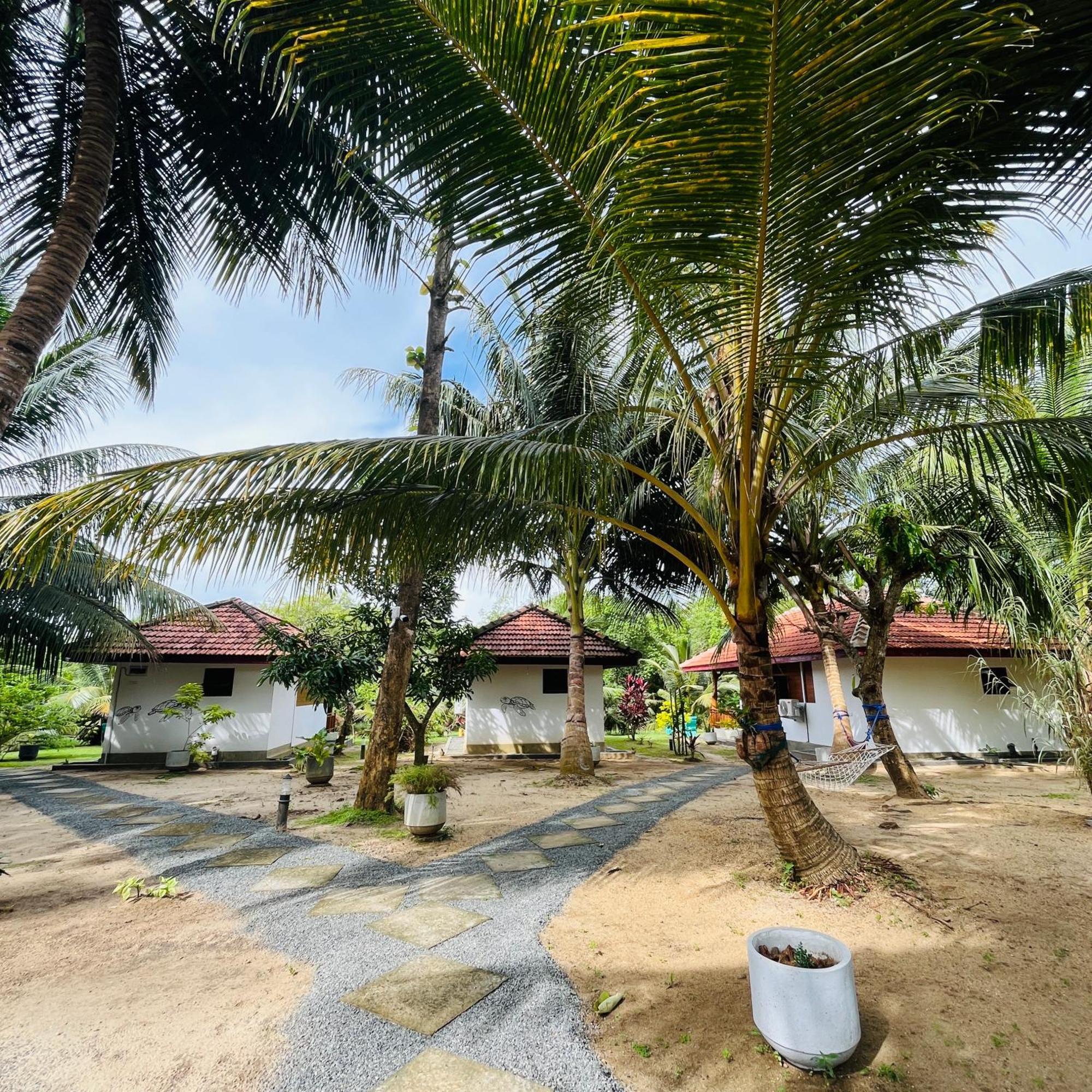 Hanguk Lanka Lagoon Villa Tangalle Ngoại thất bức ảnh